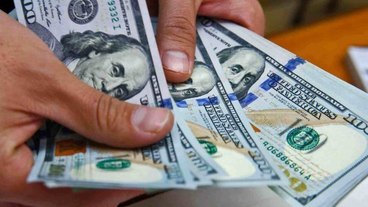 La cotización del dólar registró una baja en el debut de la nueva política cambiaria
