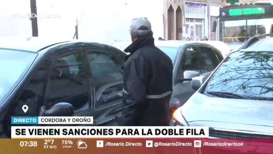 Tránsito: se vienen sanciones para quienes estacionen en doble fila