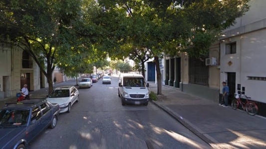 Falsos clientes robaron a mano armada una inmobiliaria de zona centro