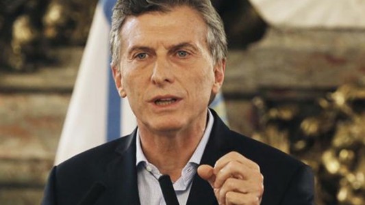 Macri le pidió a empresarios "romperse el traste" porque el país "necesita crecer"
