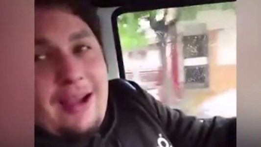 Un video viral que indigna: los jóvenes que se burlan de la inundación en Neuquén