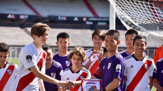 De la cueva de Tailandia al Monumental: los Jabalíes Salvajes jugaron con la reserva de River