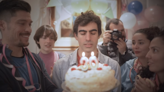 ¿Cómo viviría un hombre si recibiera el trato social de una mujer?