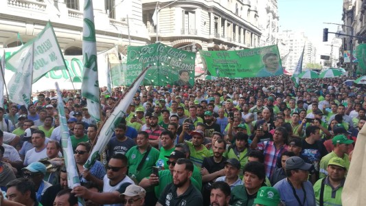 Camioneros reclama la reapertura de paritarias y va por más del 40% de aumento