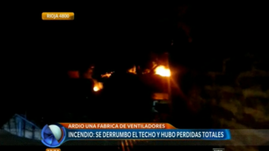 Un feroz incendio causó destrucción total en una vivienda de zona norte