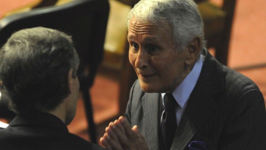 Concedieron el beneficio de la prisión domiciliaria al represor Miguel Etchecolatz