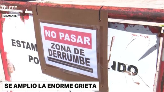Se amplió la enorme grieta en Diamante y ya hay varias familias evacuadas