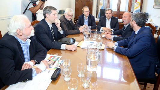 Finalmente, la Provincia también entregará un bono de fin de año a los trabajadores estatales