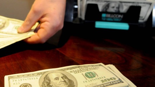 Cerró la primera etapa del blanqueo de capitales con unos 8.000 millones de dólares depositados