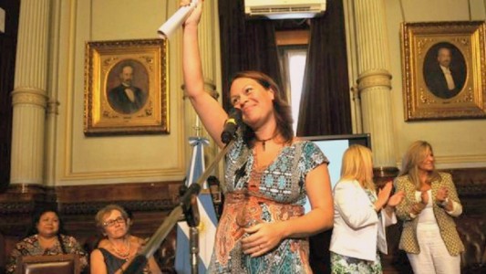 En un fallo histórico, una víctima de trata consiguió la condena de sus explotadores