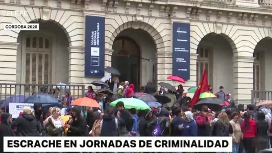 Repudiaron a Patricia Bullrich en una jornada en la Facultad de Derecho