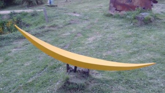 Punta del Este: detuvieron a un argentino que se robó una escultura, se sacó una selfie y la tiró a la basura