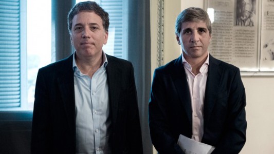 El Presidente tomó juramento a los nuevos titulares de Hacienda y Finanzas, Nicolás Dujovne y Luis Caputo