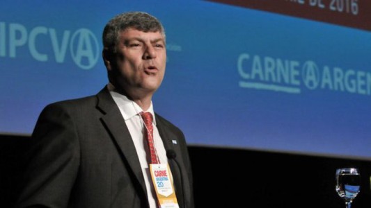 Buryaile dijo que hay que apurar "obras y proyectos" para lograr una solución de fondo ante las inundaciones