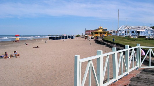 Buenos Aires: impulsan una ley de balnearios accesibles que brinden facilidades a personas con discapacidad