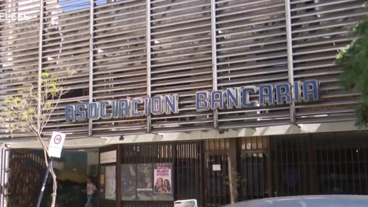 Mañana habrá feriado bancario: los trabajadores del sector celebran su día