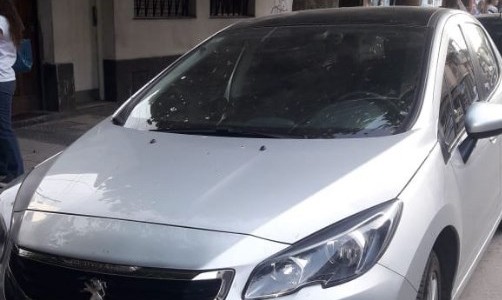 Olvidó a su hija de un año en el auto durante diez horas y murió asfixiada