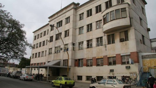 Suspendieron la matrícula a una psicóloga que convenció a una nena de 11 años para que no abortara