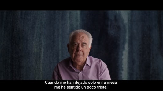 Emotivo anuncio navideño sobre la "desconexión real" en las mesas familiares