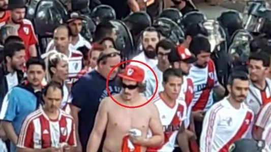 Detuvieron a uno de los agresores del micro de Boca