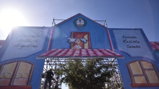 Reclamo docente: la "Escuela Itinerante" ya está instalada en Rosario