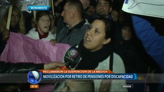 Rosario se movilizó contra la quita de pensiones a discapacitados