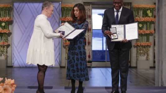 "Sin justicia, ese genocidio se repetirá": víctima de Isis recibió el Nobel de la Paz