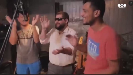 Científicos rosarinos grabaron un video con un tema de Axel y se hizo viral