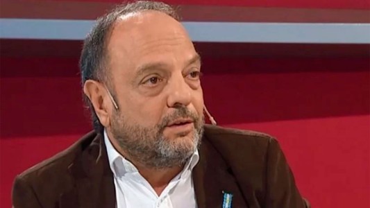 Baby Etchecopar deberá incorporar feministas a su programa de radio