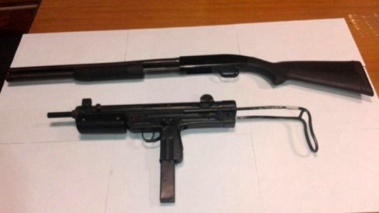 Detuvieron a un hombre y a su pareja por vender armas a través de Facebook