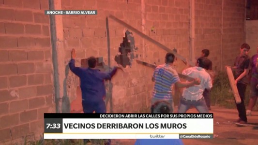 Vecinos de barrio Alvear derribaron por sus propios medios el muro que los separaba de barrio UPCN