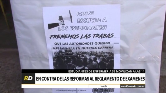 Estudiantes de Enfermería protestan contra las reformas al reglamento de exámenes