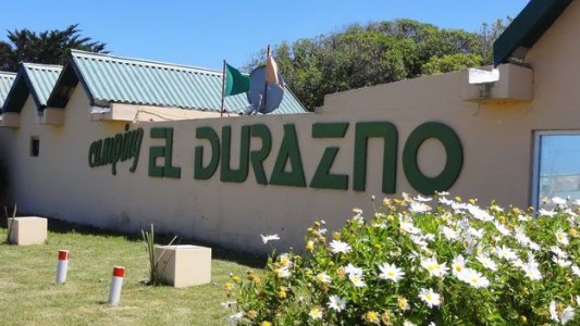 Detienen a cinco jóvenes acusados de violar a una chica de 14 años en un camping de Miramar
