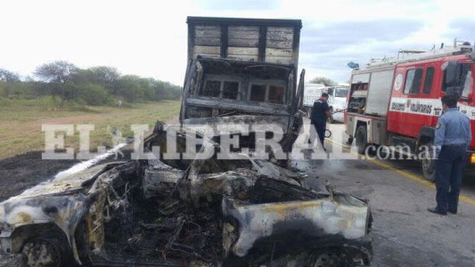 Tragedia en la ruta 34: cinco rosarinos fallecieron al chocar el auto en el que viajaban contra un camión