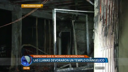 Avellaneda al 3200: las llamas devoraron un Templo Evangélico