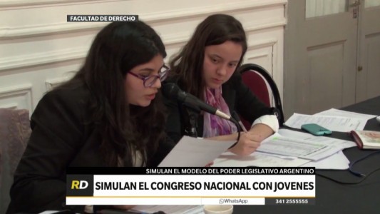 Simulan el funcionamiento del Congreso Nacional con alumnos de escuelas secundarias