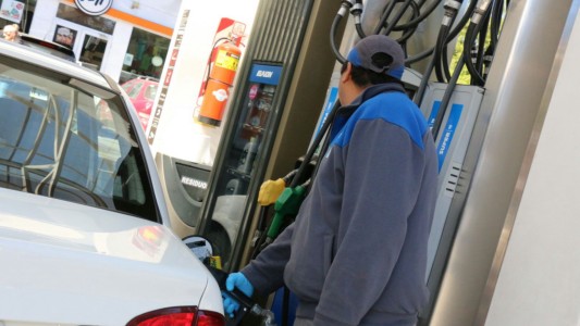 El Gobierno libera los precios de los combustibles desde el próximo domingo