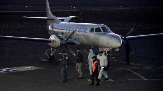 Trasladan desde Esquel a Buenos Aires el cuerpo hallado en el río Chubut