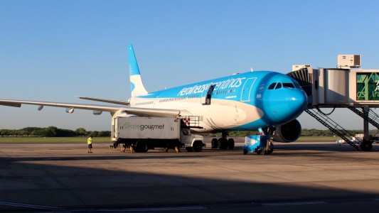 Aerolíneas Argentinas implementará un nuevo cuadro tarifario para competir con las low cost