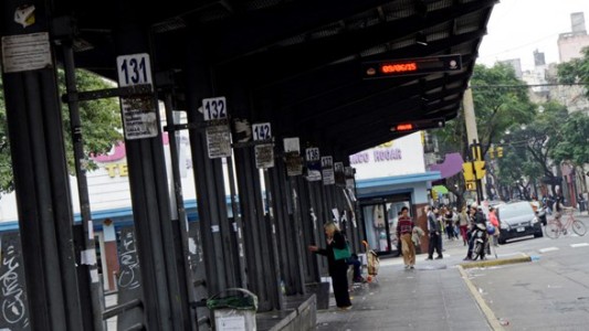 La UTA levantó el paro y mañana el transporte funcionará normalmente