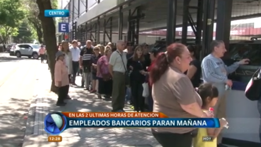 Bancarios paran mañana la atención al público por dos horas