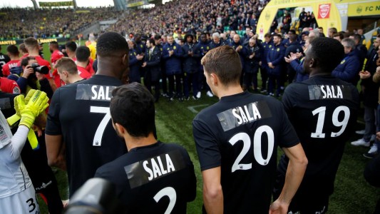 Nantes brindó un conmovedor homenaje a Emiliano Sala tras conocerse el hallazgo de su cuerpo