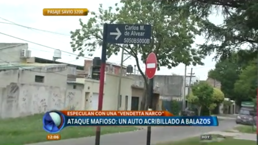 Ataque mafioso: un auto fue acribillado a balazos en zona sur