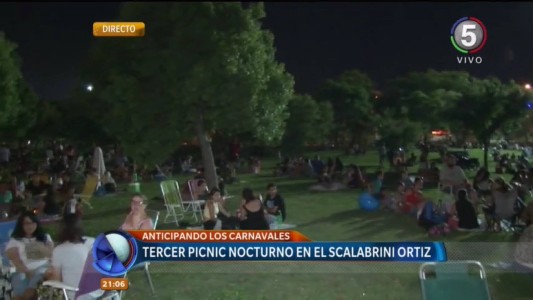 Al ritmo del swing y las comparsas, miles de rosarinos disfrutaron un nuevo pícnic nocturno
