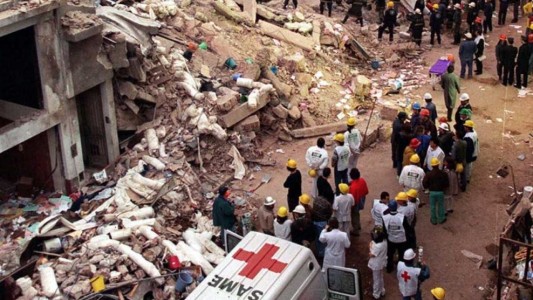 Absolvieron a Menem en el juicio por encubrimiento del atentado a la AMIA