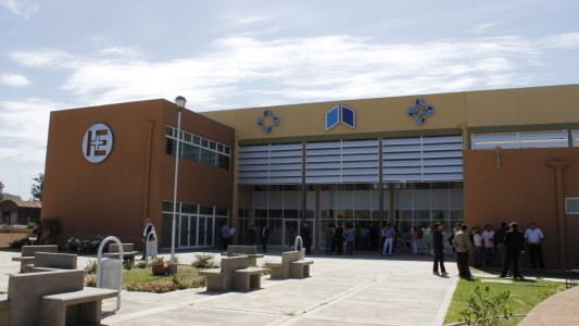 Tucumán: denunciaron penalmente a los médicos que le practicaron una cesárea a la nena abusada