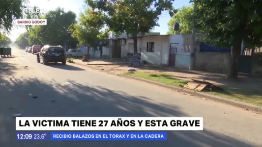 Atacaron a un joven a balazos en barrio Godoy