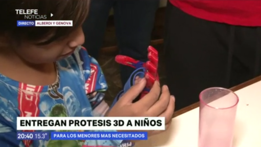 "Te doy una mano": entregan prótesis 3D a los niños más necesitados
