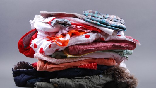 Fin de semana para el reciclaje: habrá canje saludable y recepción de ropa y residuos informáticos