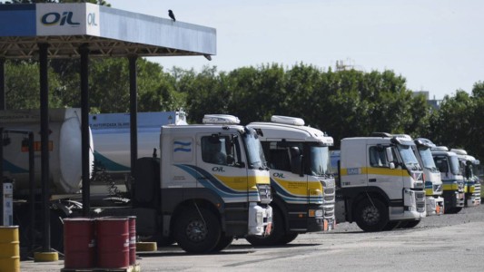 La Justicia adjudicó la operación de Oil Combustibles a YPF y DAPSA